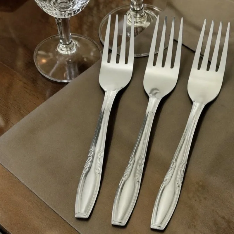 DOCENA TENEDOR